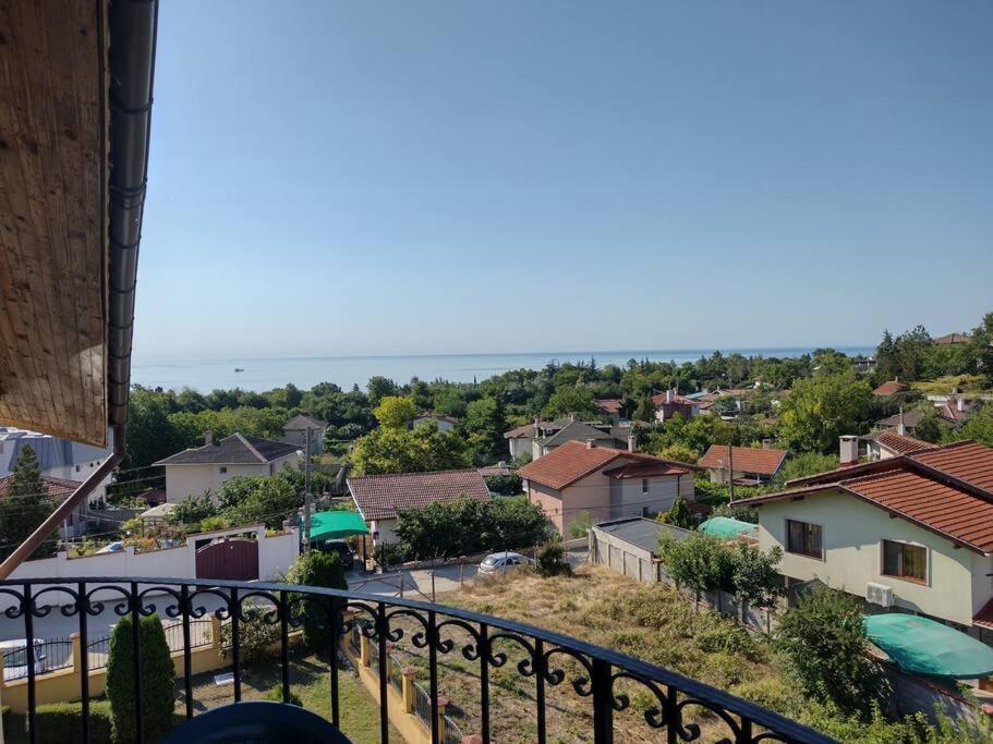 Luxury Seaview 2-Bedroom Apartments Blue Elephant Balchik Esterno foto